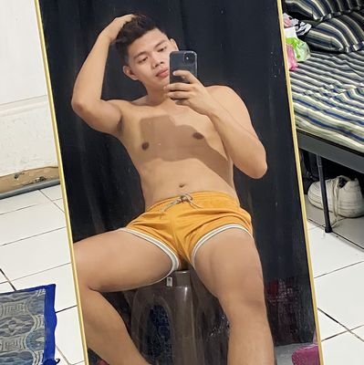 5'10 / 23 / SlimToned / moreno / average 🍆 Hi 💪 Freelance M@s@h!st@ here from Quezon City 🌅 Avail na para marelax ka 🤗🤗🤗 DM me for more