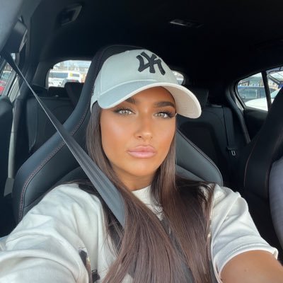 gee_thornley's profile picture. 24 MCR