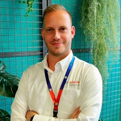 PterVgvlgyi's profile picture. automotive cybersecurity engineer