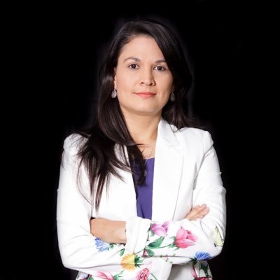 El presidente de mi país es acosador certificado por el Banco Mundial y, en 3 años de gobierno, tiene 100 expedientes judiciales abiertos. #ChavesAcosador