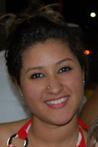 A menina que menos  tem paciencia,
mas a que vc pode contar sempre pra qualquer tipo de situação :) 
Orkut,msn e facebook thaynah.souza ,forms:thayysoares .
