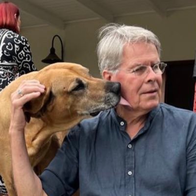 Columnist/Fumbling podcaster https://t.co/m0mK76wwsX Fmr Editor, Business Day & Financial Mail, Joburg. Ex Madrid, Bonn Corr & UK News Editor @FT🇿🇦🇺🇦