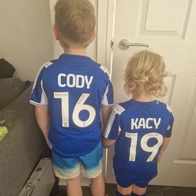 29, Wigan.
Mummy to a beautiful son and daughter 💖💙
Latics fan ⚽
Michael Jackson fan 👑💃