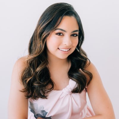 Dallas Blogger • Communications Professional • GisselleRodriguezBusiness@gmail.com