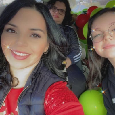 Beccabooseesyou's profile picture. 