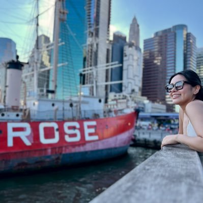 Rosereyess's profile picture. 