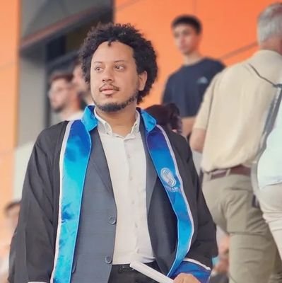 أينما أنبتك الله أزهر 🌹
طالب علاقات دولية 
international relations 🎓  
ne mutlu mazlumlara umut olanlara