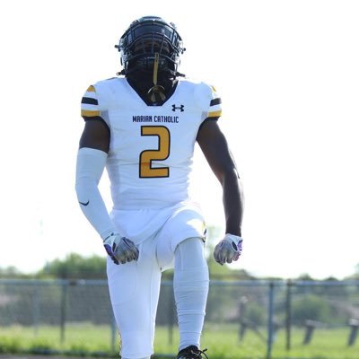 Kaleb Isom c/o 24 ATH .6’0 196Ibs 40 time - 4.45 GPA3.4 phone number (708)-986-9166 Email- kalebisom28@gmail.com https://t.co/ZhcCXh1CFl