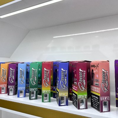 Hello, i am Beata.
Nice to see you . 
I come from UNO, an electronic cigarette manufacturer,
we have all kinds of flavor, with great and sustainable taste.
Do u