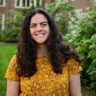 Wellesley ’23 || Fan of bad puns, sunny runs, and good books

Soon: @KUER @report4america

Past: freelancing in Ecuador, @basicblackgbh, @wnpr, @mensagem_lisboa