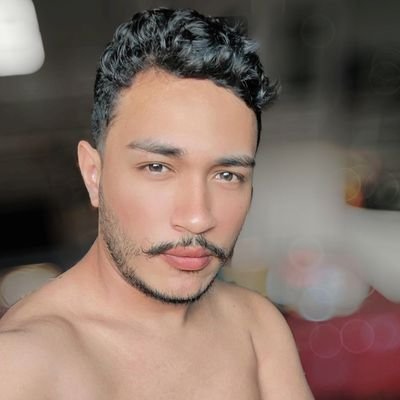 gabxfarias's profile picture. here for a good time