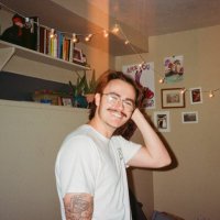 alex (@pocket_granola) 's Twitter Profile