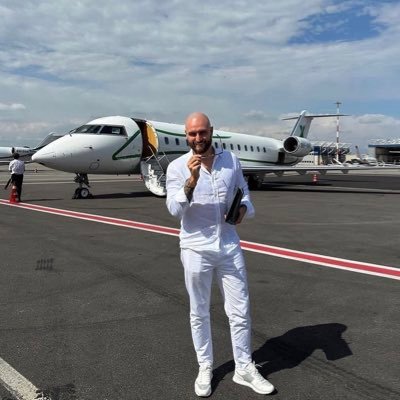 Hedge Fund Manager | Mentor | Founder 💯Join my trading empire & scale your finances. venturing into NFT & WEB3