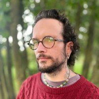 Chris (@emergency_plot) 's Twitter Profile