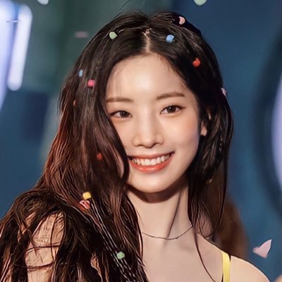 she|her • saw MAMAMOO, Red Velvet, TWICE, SEVENTEEN, Laufey, Fujii Kaze, Taeyeon • stan account • baby F1 fangirlie • stardew valley enthusiast •