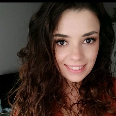 lacristiprofe's profile picture. 