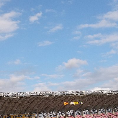 mavoi's profile picture. NO WAR  雑多なつぶやきです。サッカーのベガルタ仙台、マイナビ仙台をわーわーと応援して、それが半分位？時にドラマ感想文など色々。ブログ「ベガルタ・マヴォイ」の更新通知多。通報＆即ブロックする場合あります。くまのプーさんは、そろそろw