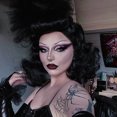 Certified MUA & Drag Queen. 22. Stan account for my girlfriend! Contact: giebenslotte@gmail.com