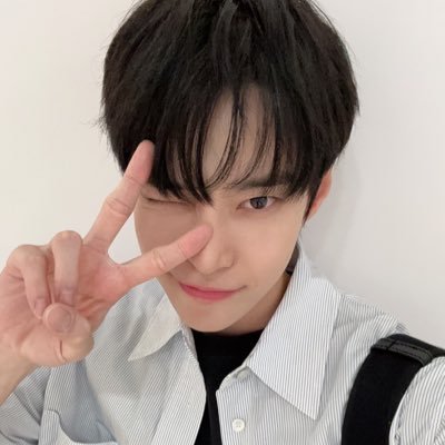 Rr_rang_'s profile picture. 구독구독 / 도영이 조아 / 일상이야기도 할꺼야 / 하고싶은말 다할래