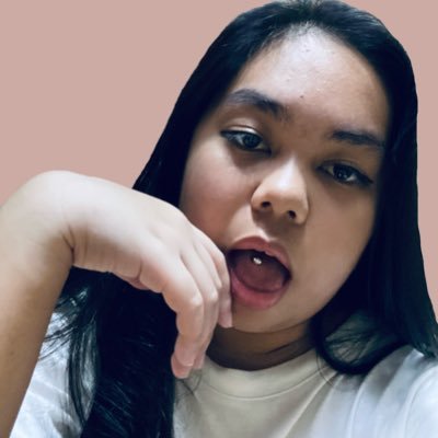 follow niyo stan account ko kung trip niyo @BabyCaratGwen