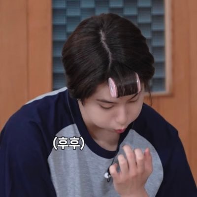 qoukkahanie's profile picture. skztwicebts/i mainly rt things
