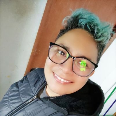 Sencilla, trabajadora, buena Hija, Madre y Amiga....!