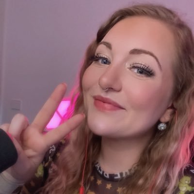 Streamer • Tarkov • Träumerin • Berlin • Hauptstadtgirl • Gamer • BeNice