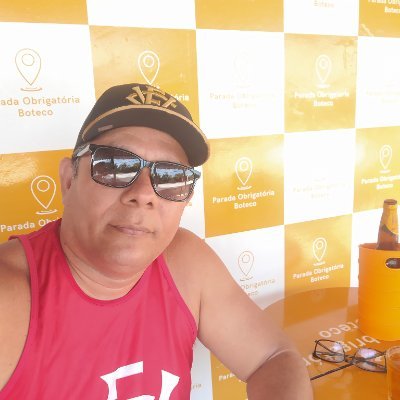 Positivista, batalhador, estudioso, dedicado, guerreiro. Pensar positivo e estudar sempre.