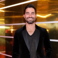 Tyler Hoechlin Fan (RWRB Version)(@_hoechlinaholic) 's Twitter Profile Photo