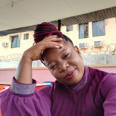 SeunOlaobaju's profile picture. Digital creator, robotic coach and content writer
