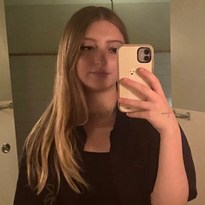 jillian_png's profile picture. “gamer” ✧ she/they ✧ @fiveheep 💕