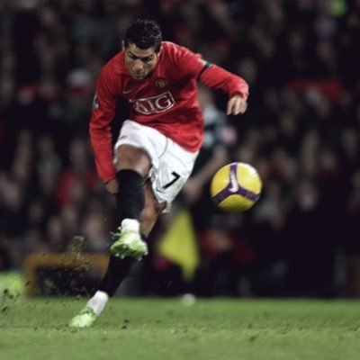 hK29DrHQwSD0Do6's profile picture. Cristiano Ronaldo is the best football player itw.🐐