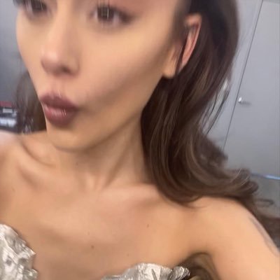 skinnysar's profile picture. underweight and overthinking ݁⋆ . ۶ৎ ˚⟡˖ ࣪ ౨ৎ ݁˖ . ݁