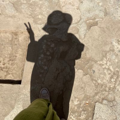 Jaade_Dmb's profile picture. « Ne t'a-t-Il pas trouvé égaré ? Alors Il t'a guidé. »