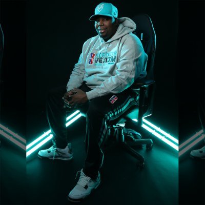 Founder & Culinary Director of @dyverseflavaz | Private Chef 🍽️ Pre-Orders | Pan Drops | Small Parties | Ex- @Hornetsvenomgt Team Ops 🏀 | DM to Book 📩