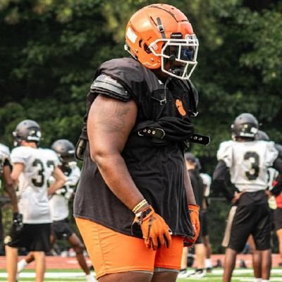 #4 DT IN GA.                      
@jeremyjohnson3470@gmail.com
           Parkview high school 🧡💙
3.5 GPA⭐
                 561 945 9878 !