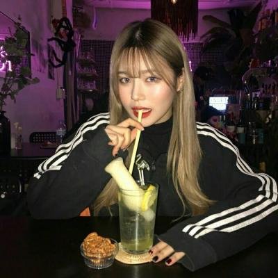 whqto3388zjp's profile picture. If my brother is lonely, you can make a date. Remember to send me a private message.