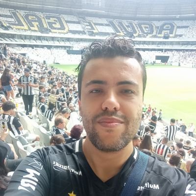 Produtor e Editor do @CanalEuAcredito | Produtor do Hoje Tem Galo |

Professor de Educação Física