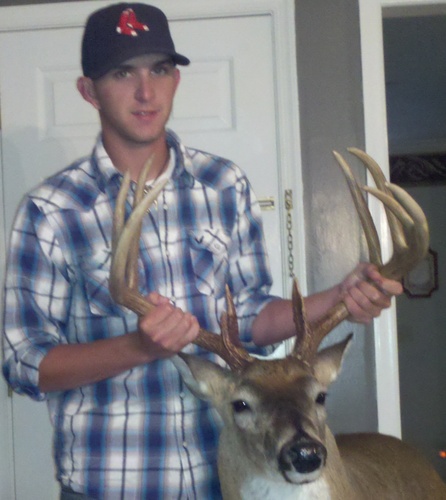 JoePoindexter1's profile picture. 