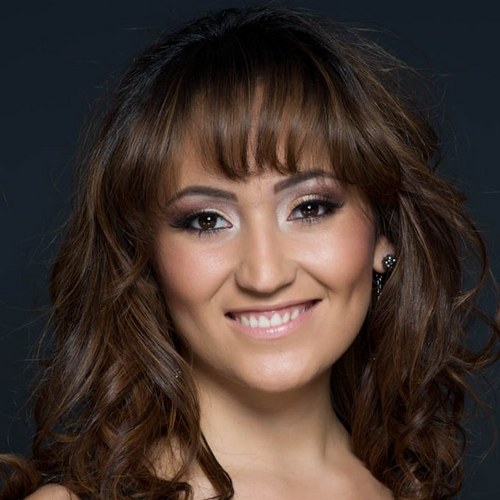 JFinkMakeup's profile picture. Senior Makeup Artist/Trainer