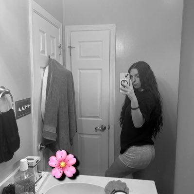 Girl Mama x2💕. Fly High Mommy🕊❤. Mommy to an angel🥺👼🏽. Roderick🤍.