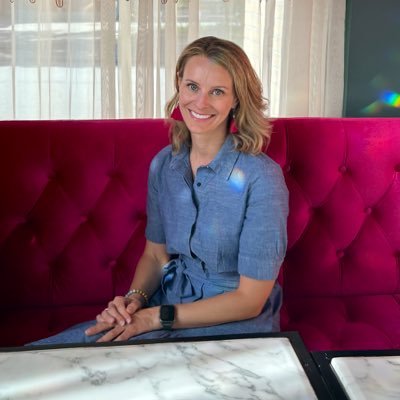 lauradoskotch's profile picture. Senior communications and business professional who is passionate about wellness. MBA. I absolutely insist on enjoying life!