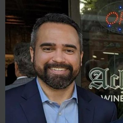 Housing justice advocate. Community activist. Attorney. @UCLaw_SF grad. Parliamentarian. Aspiring adventurer. Chair of @SacDems 🇵🇷 🇲🇽 🏳️🌈