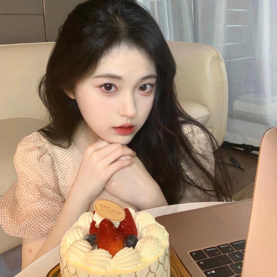 qzhao31zre88370's profile picture. I have a stubborn will be strong