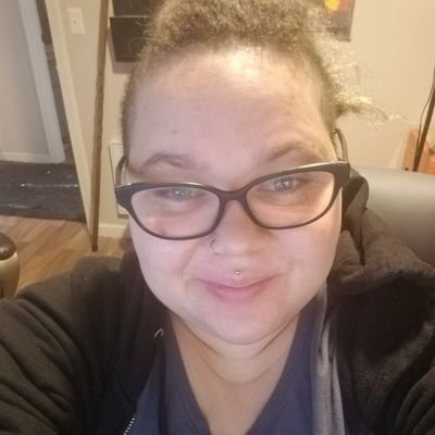 SagasFables's profile picture. Gender Fluid- Pansexual -Writer-  Who also might be a Witch