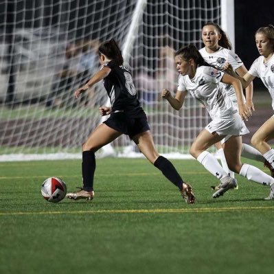 WNY Flash Academy ECNL 07 U17 / Bradford Lady Owls Soccer / Center Attacking Mid #10 / Class of 2025 / GPA 4.0 / Email: princeisabella32@gmail.com