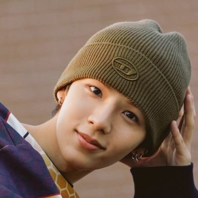 只今RIIZEを激推中💛ショウタロウ🧋🦦タロケミ大好物!RIIZE箱推しです💛
NCTジェヒョン、ヤンヤン、ジェミン、東方神起、aespa…SMグル雑食です。だいぶ大人ですがご理解して頂ける方大歓迎❤無言フォロー失礼します。宜しくお願います。