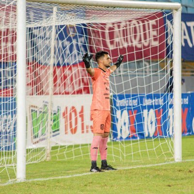 Jugador de fútbol profesional Monagas SC. Instagram: @thomyriveros1