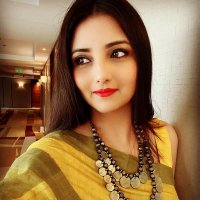 Astha Kaushik(@ASTHAKAUSHIIK) 's Twitter Profile Photo