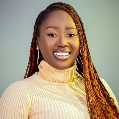 Social Media Manager | Entrepreneur | Helping Brands Achieve Their Goals Online is What Makes Me Happy 😊